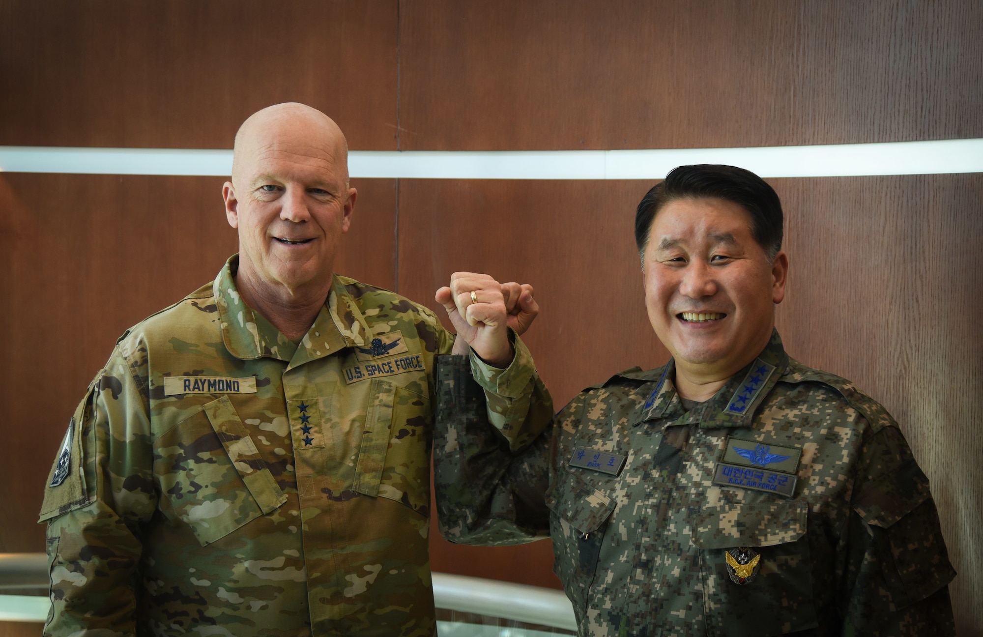 Chief of Space Operations Gen. John W. “Jay” Raymond, meets with Republic of Korea Air Force Gen. Park Inho.