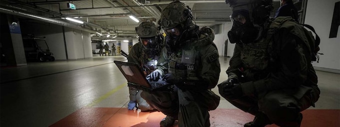 Members from the Defense Threat Reduction Agency (DTRA) in support of U.S. European Command (EUCOM) conducted Countering Weapons of Mass Destruction (CWMD) training with Polish Special Forces in Poland on 18-29 April.