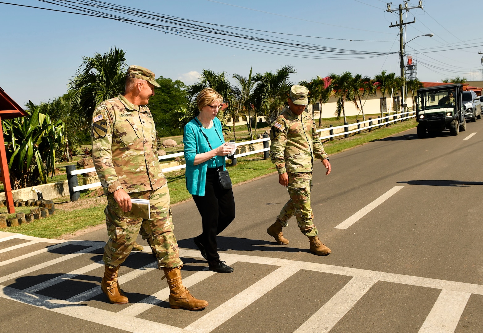 New U.S. Ambassador to Honduras visits Soto Cano Air Base > U.S ...