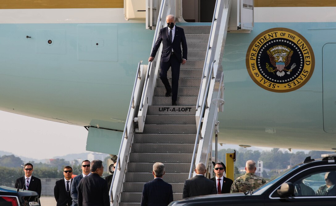 U.S. President Joseph R. Biden arrives at Osan Air Base, Republic of Korea, May 20, 2022. President Biden will meet with Republic of Korea President Yoon Suk-yeol, along with business leaders, military service members, and their family members from the ROK and the U.S.


While in Korea, Biden will meet with the ROK President Yoon Suk-yeol, just over a week after his inauguration, along with business leaders, and service members and their families. This is Biden’s first visit to the Republic of Korea as president. (U.S. Army photo by Staff Sgt. Kris Bonet)