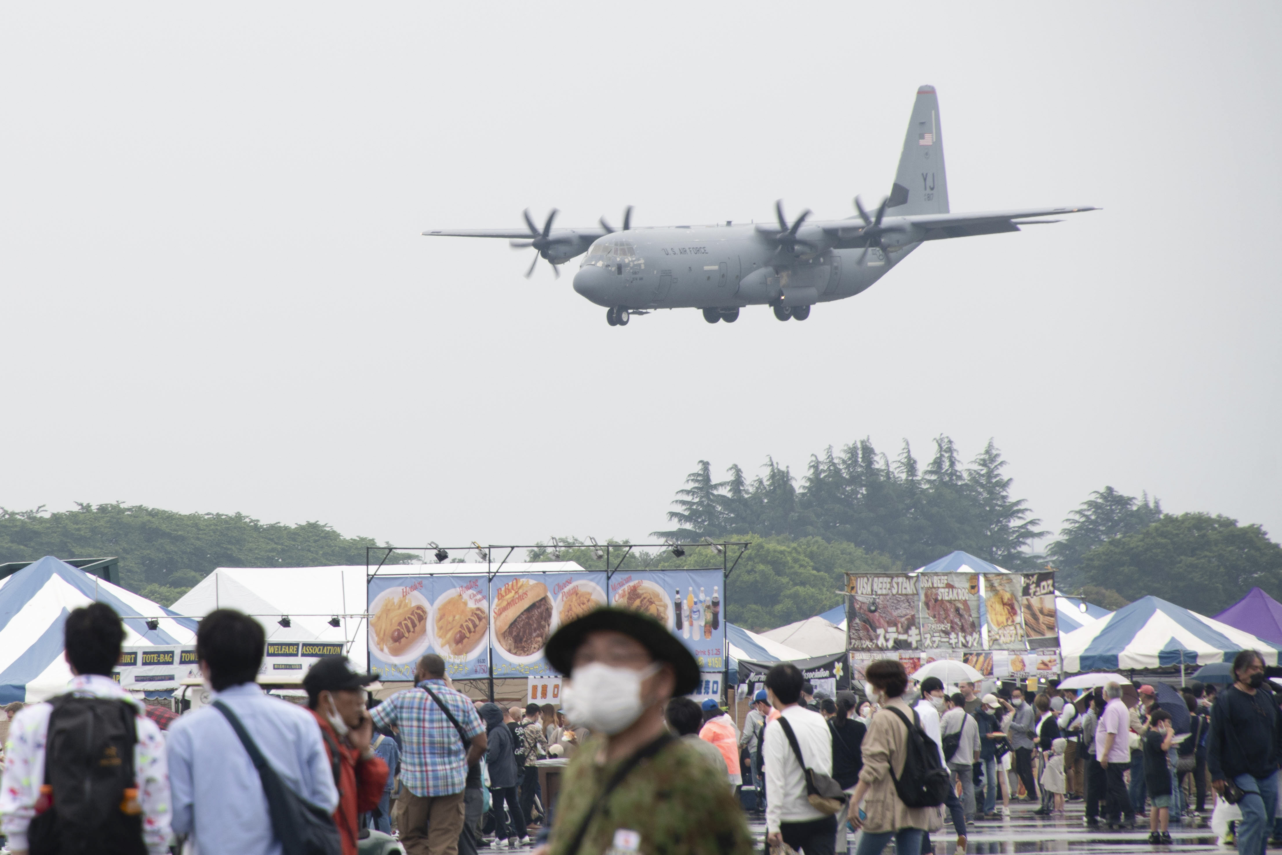 Yokota reopens for annual Friendship Festival