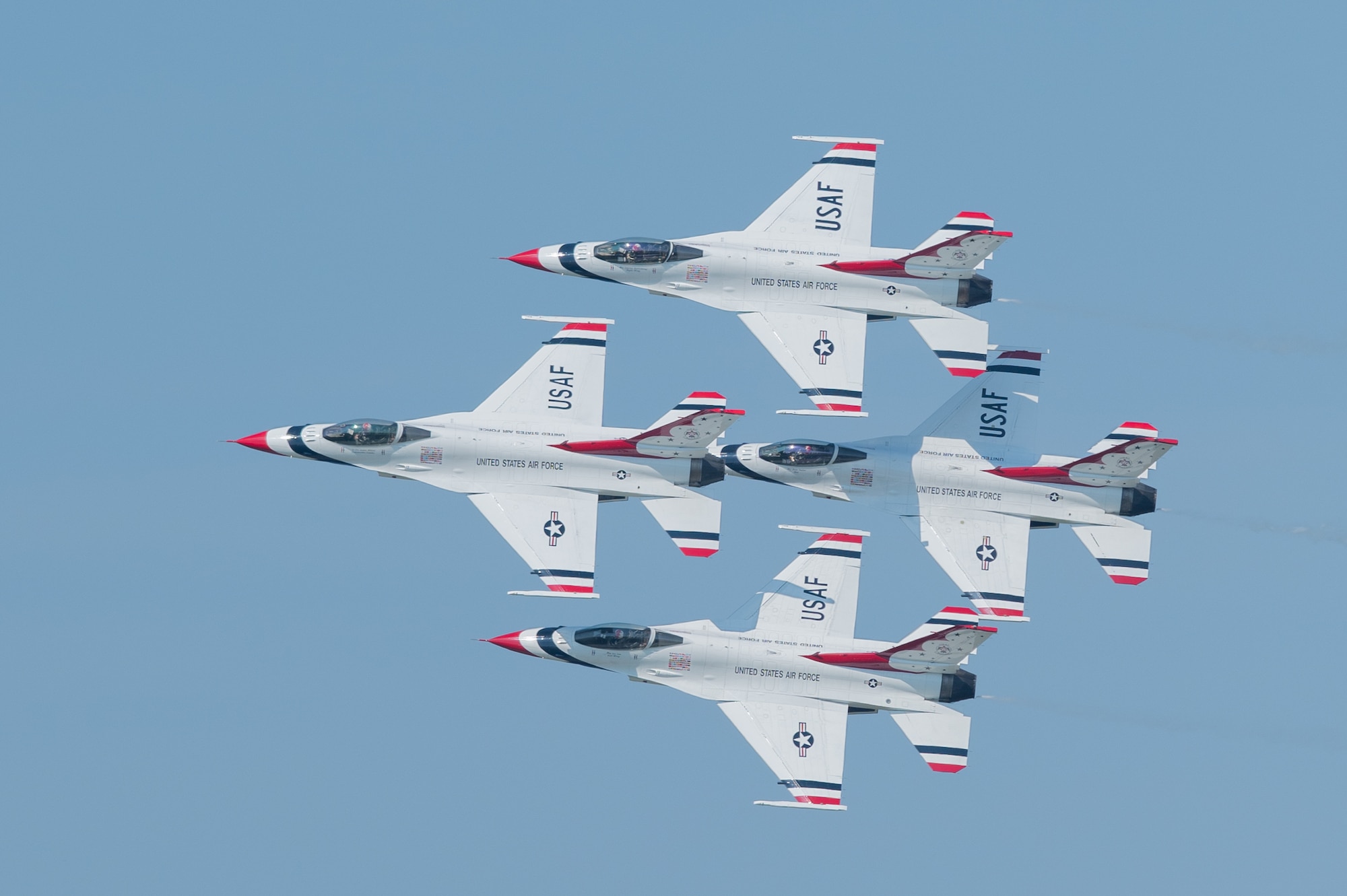The U.S. Air Force Thunderbirds perform during the first day of the 2022 Thunder Over Dover Airshow, May 21, 2022, at Dover Air Force Base, Delaware. The Thunderbirds performed precision flying maneuvers during the 2022 Thunder Over Dover Open House and Airshow May 21-22. (U.S. Air Force photo by Mauricio Campino)