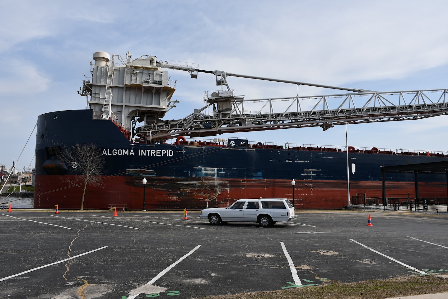 Algoma Intrepid unloading