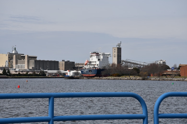 Algoma Intrepid unloading