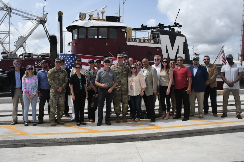 Today, federal, state, and local leaders joined JAXPORT and the US Army Corps of Engineers (USACE) Jacksonville District to celebrate the completion of the Jacksonville Harbor Deepening Project through JAXPORT’s Blount Island Marine Terminal. The project deepened 11 miles of the federal shipping channel—from the sea buoy to Blount Island—to a depth of 47 feet from its previous depth of 40 feet.