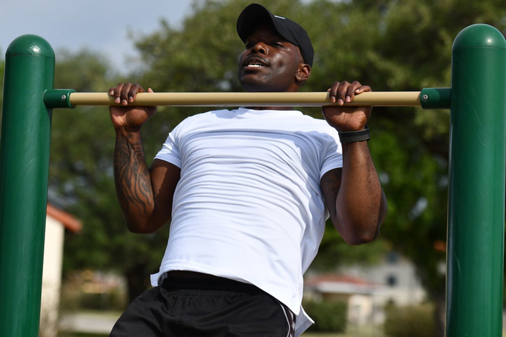 Man does pull-up