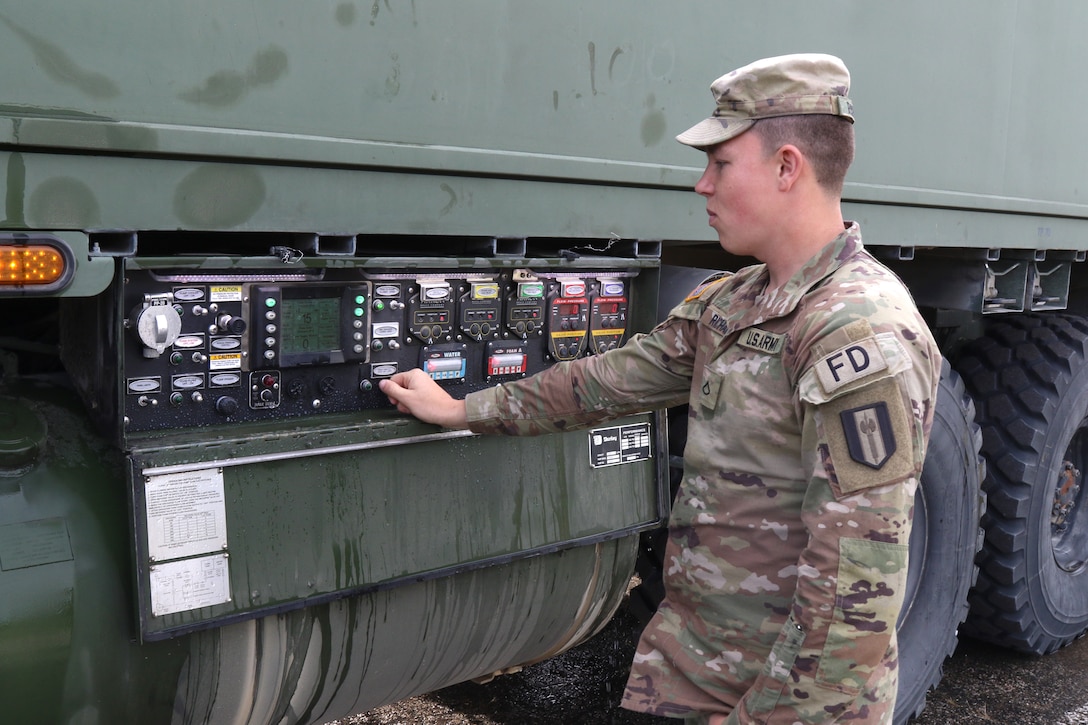 Army Reserve firefighters add skills to toolbelts