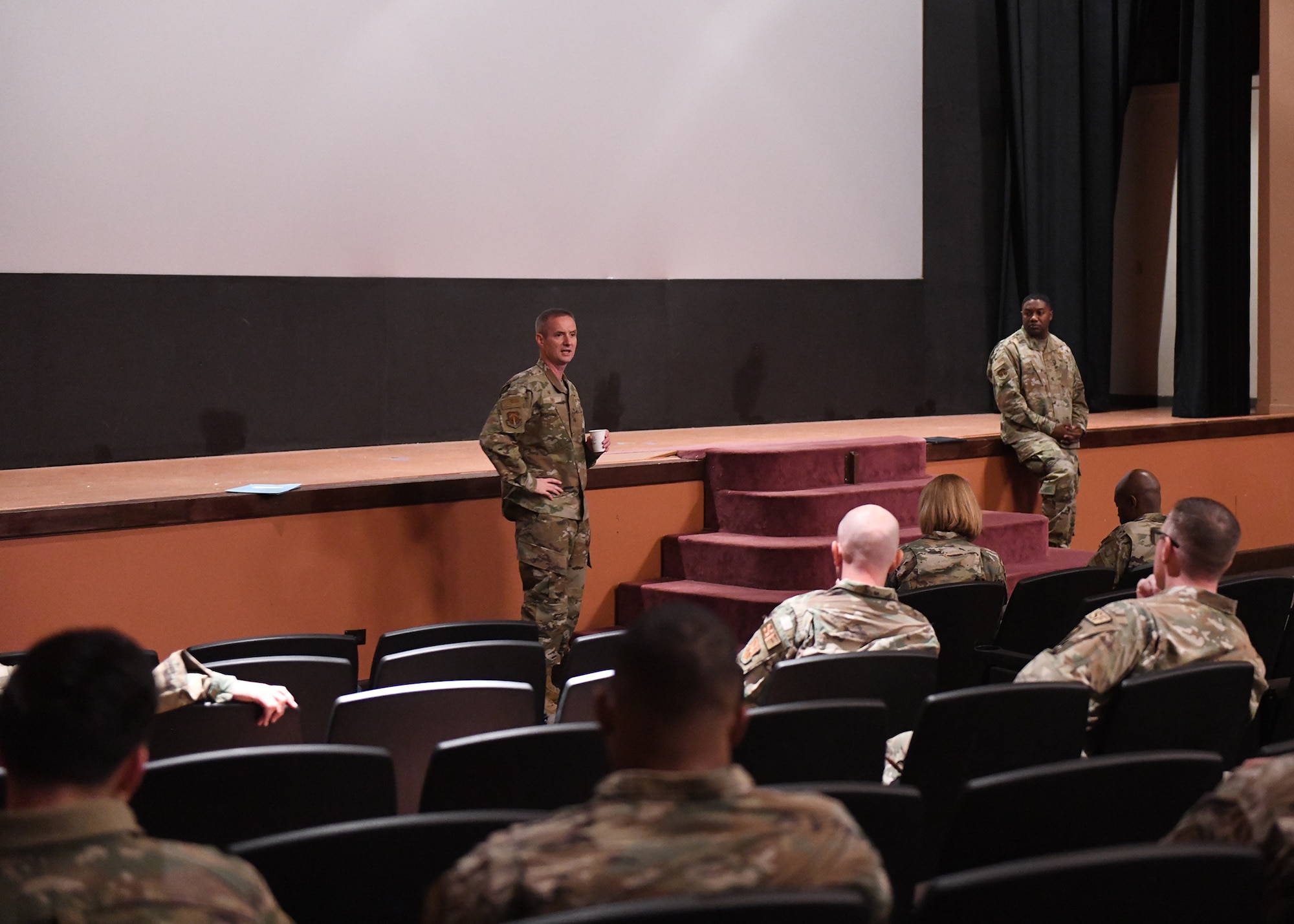 Leaders talking to airmen