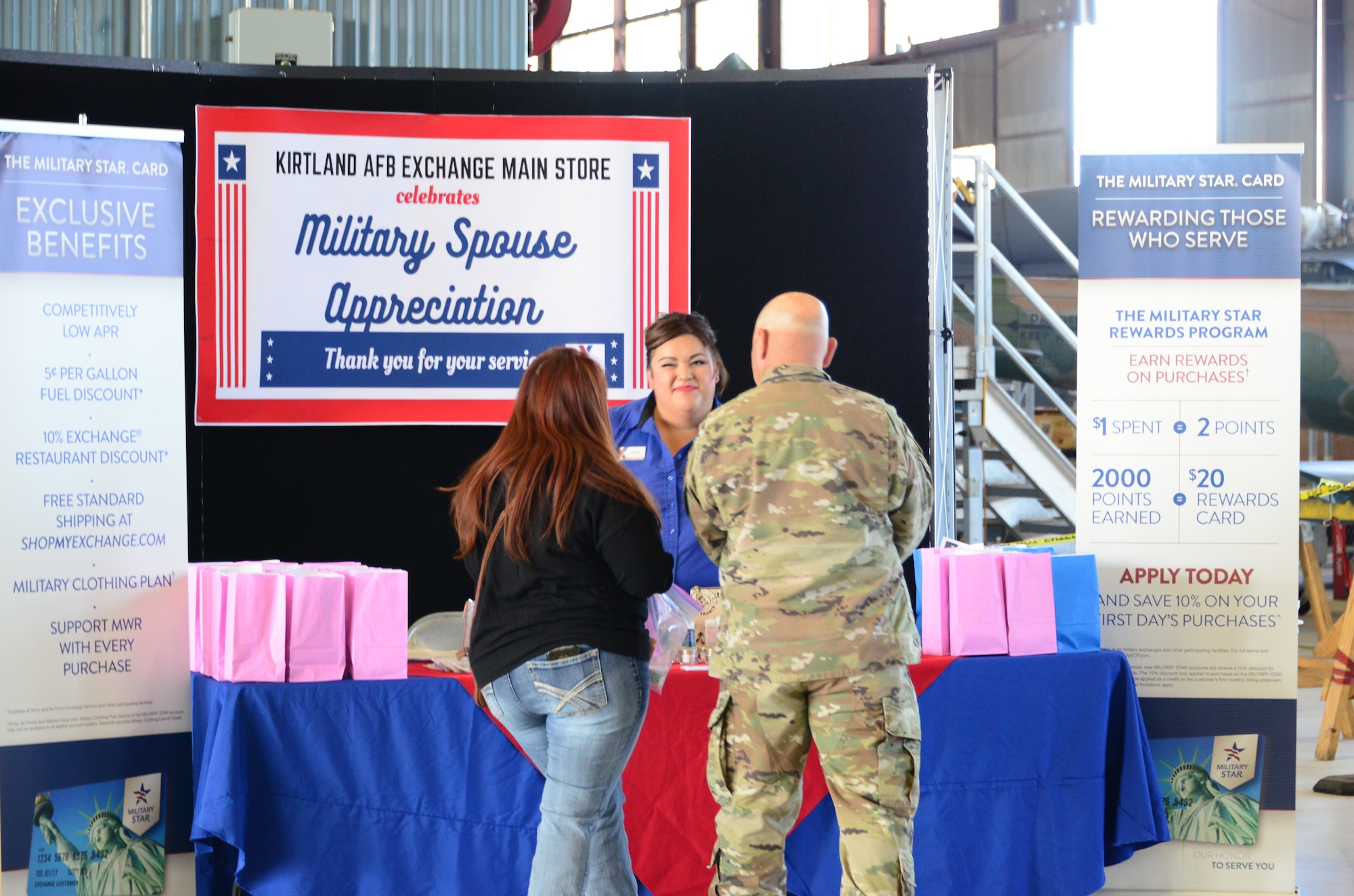 Helping agencies provide support during the 150th and 58th Special Operations Wings’ annual Spouses Day event at Kirtland Air Force Base, New Mexico. May 14, 2022. (U.S. Air Force photo by Jeremy T. Dyer.)
