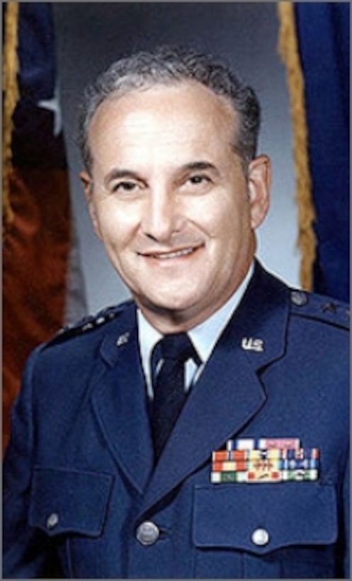 Image of decorated military man.