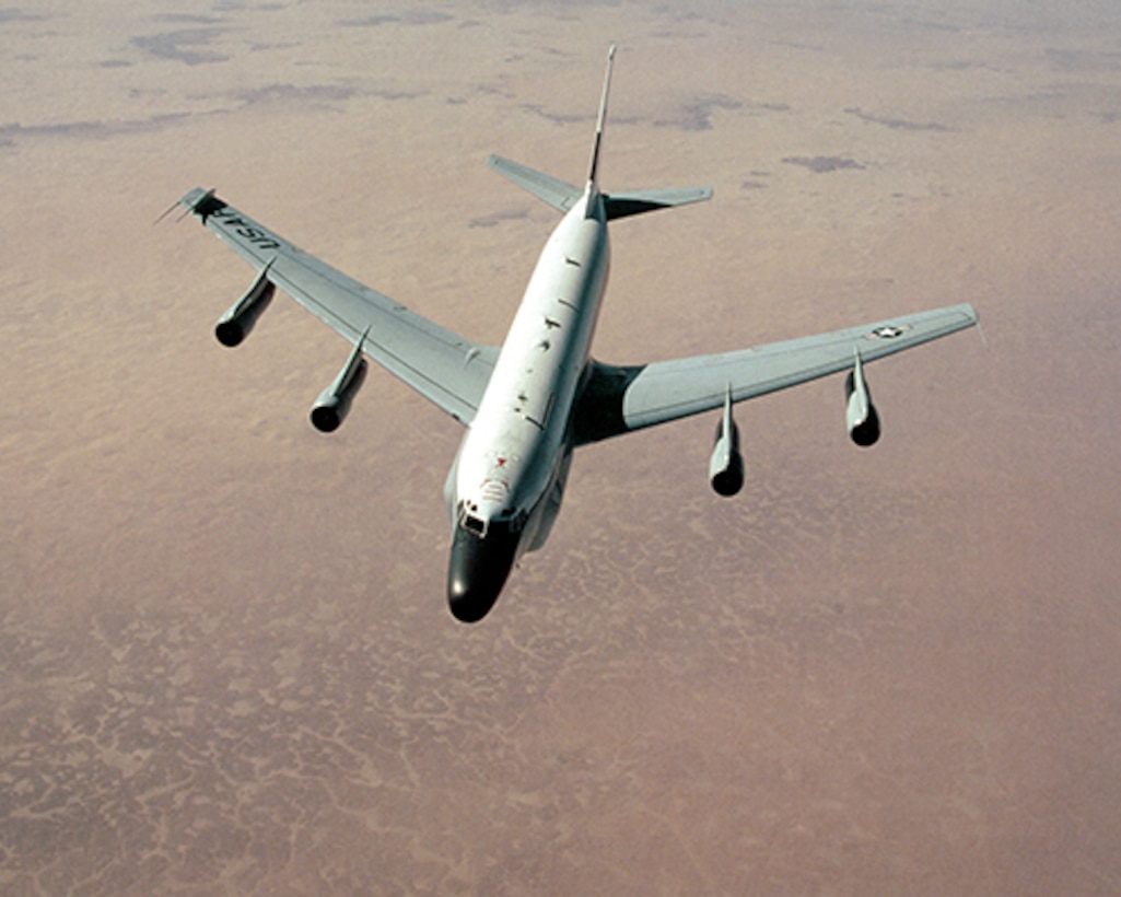 Image of aircraft in flight.