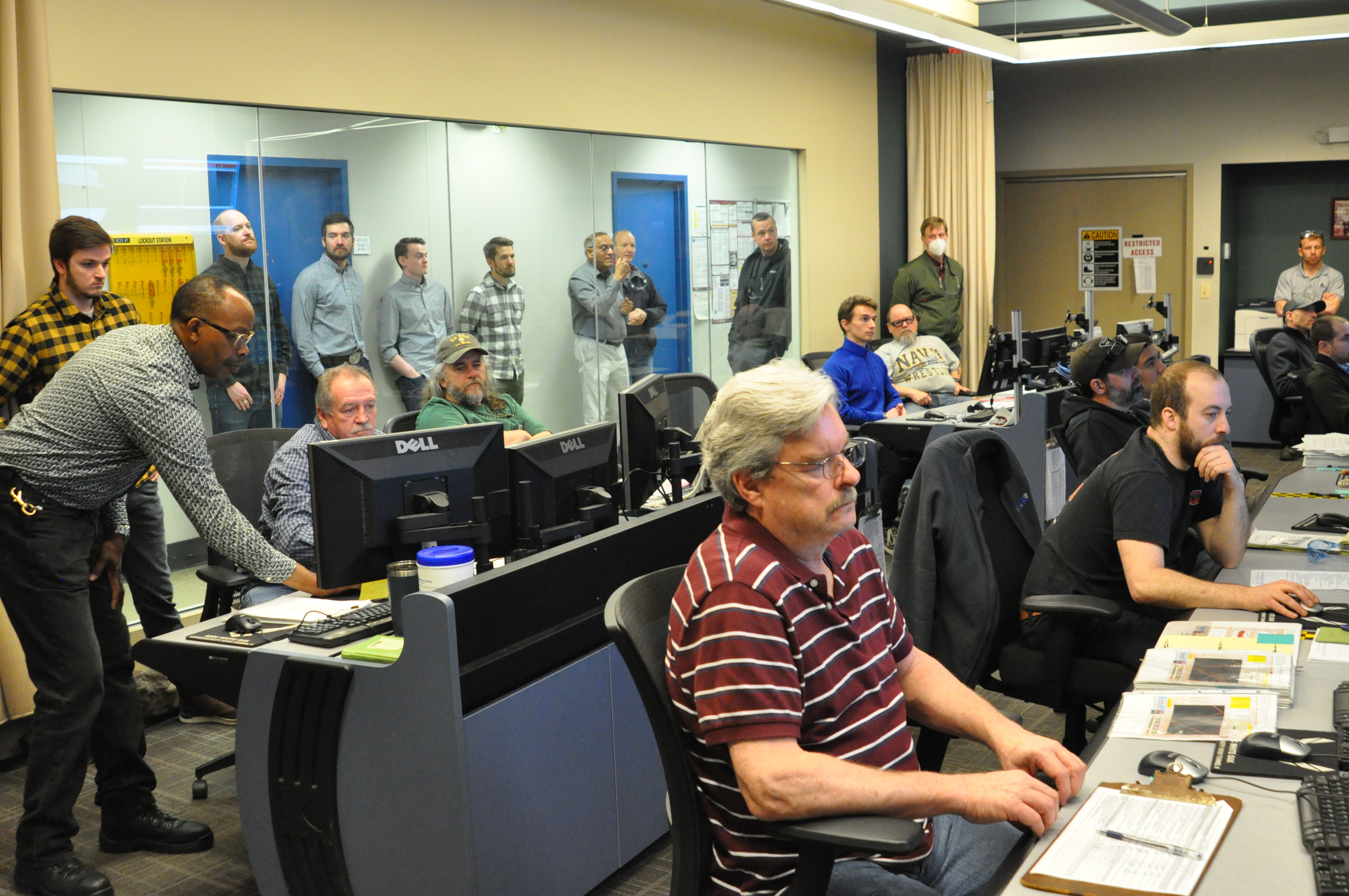 ボン・ジョヴィ ワールド・ツアー～アクセス・オール・エリア～ レーザーディスク レーザーディスク ボン・ジョヴィ / ワールド・ツアー〜アクセス