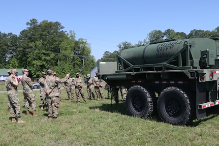 Virginia Army National Guard Soldiers hone skills, increase knowledge at state food service workshop