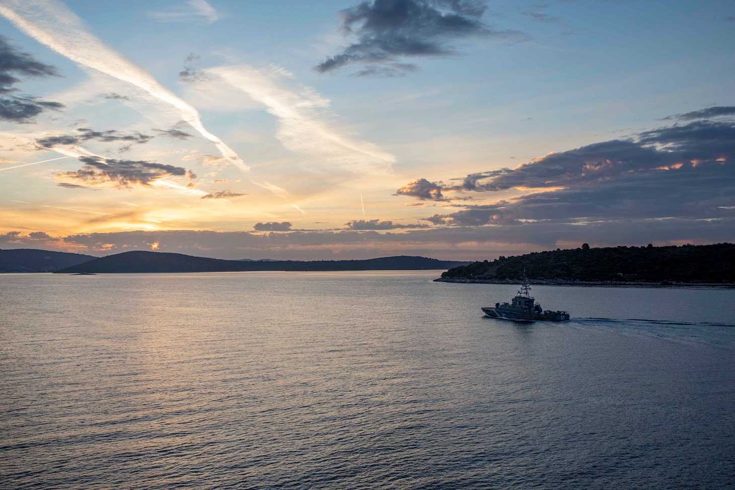 The Nimitz-class aircraft carrier USS George H.W. Bush (CVN 77), along with the embarked staff of Carrier Strike Group (CSG) 10, arrives in Split, Croatia, for a scheduled port visit Nov. 3, 2022.