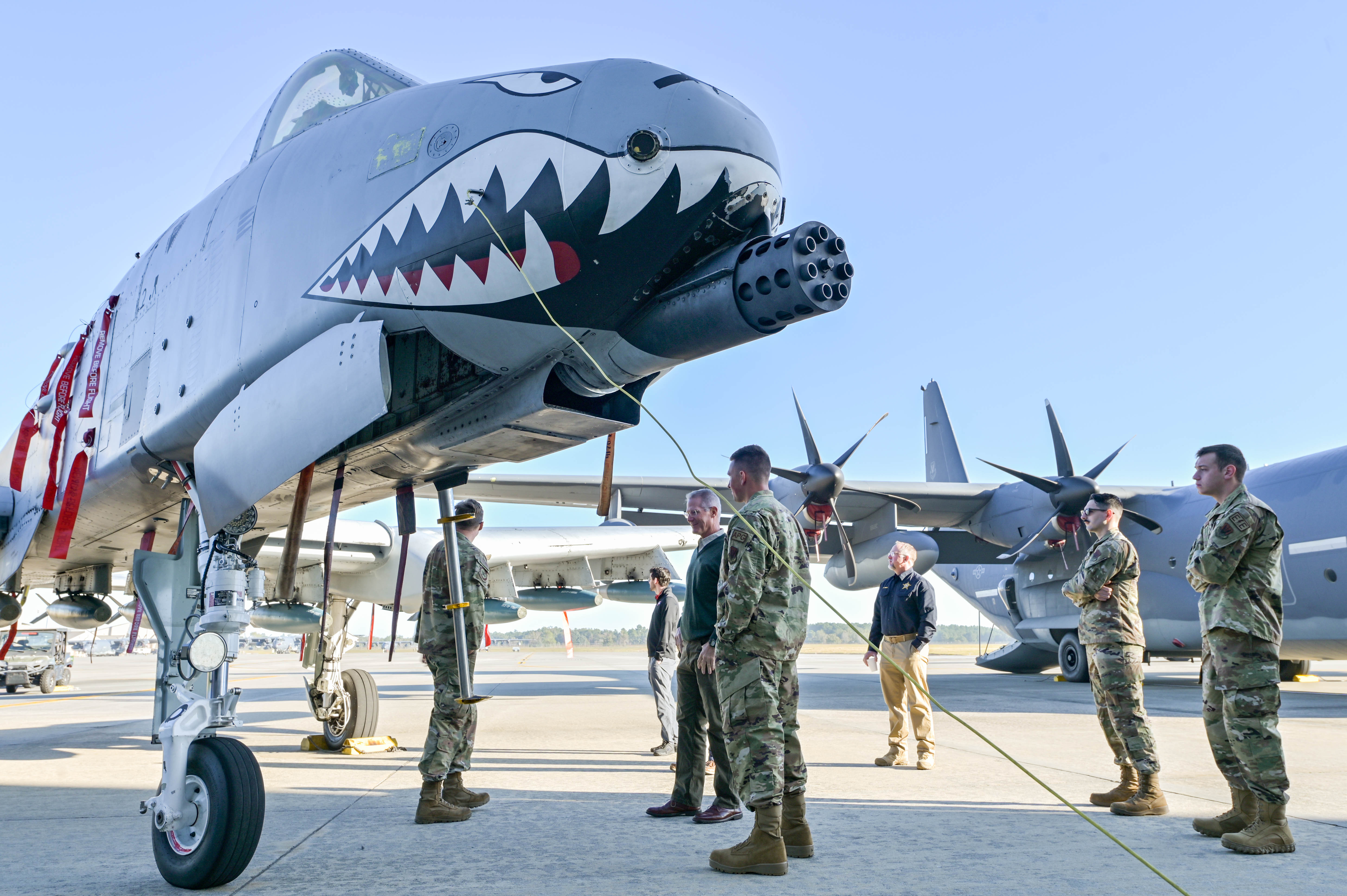 23 MXG hosts Moody's Honorary Commanders > Moody Air Force Base
