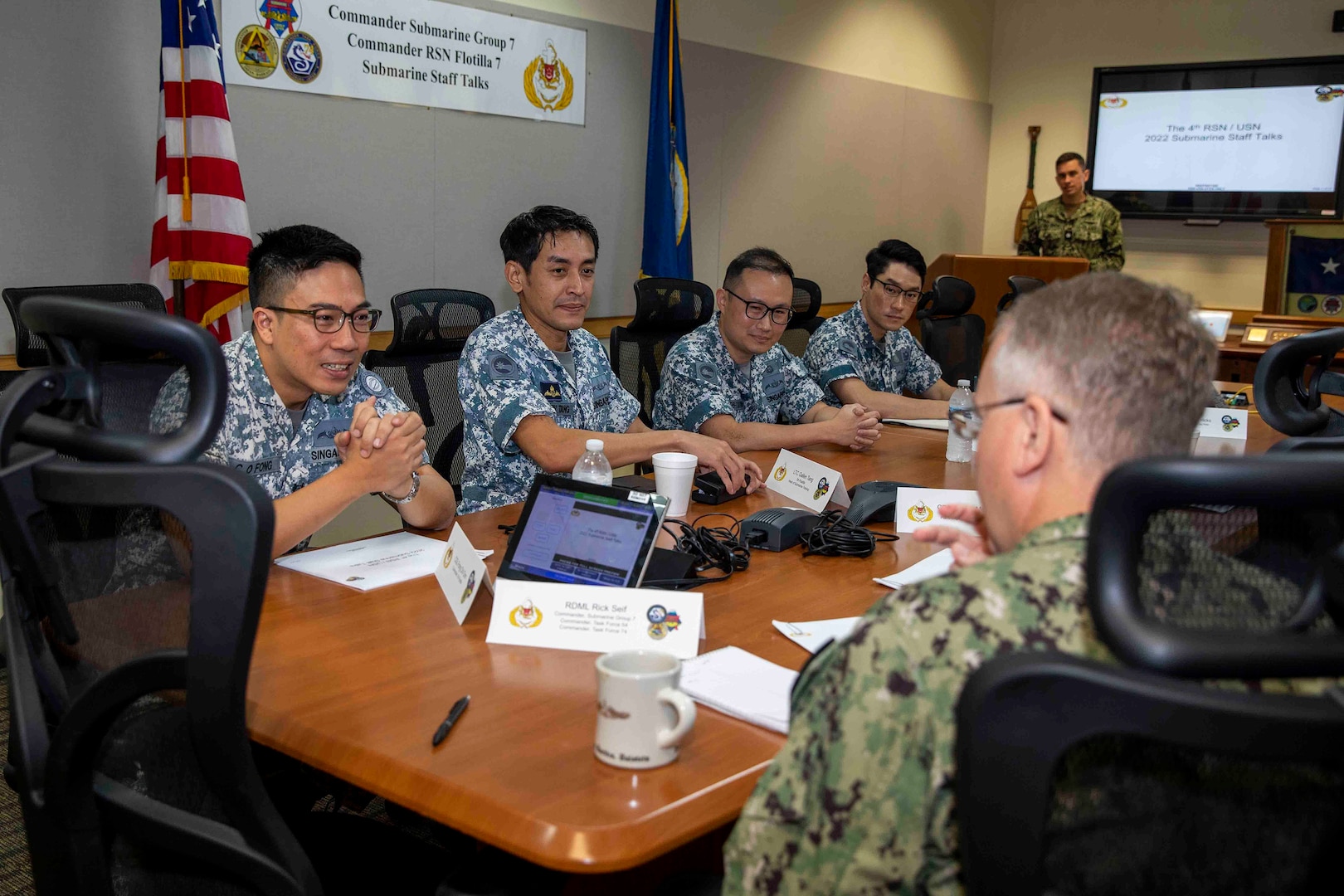 Submarine Staff Talks between U.S. and Republic of Singapore Navy Highlight Interoperability in Indo-Pacific region