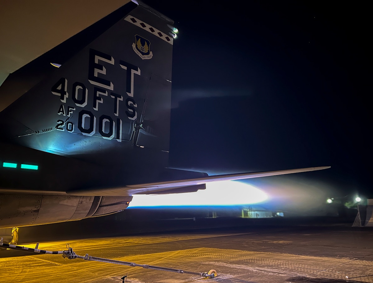 F-15 acoustic testing