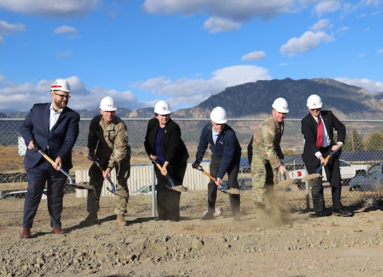 Dr. Andy Nelson, Director of the U.S. Army Engineer Research and Development Center’s (ERDC) Construction Engineering Research Laboratory (CERL) participates in a groundbreaking ceremony for a flow battery at Fort Carson, Colorado, Nov. 3, 2022. ERDC-CERL was selected earlier this year to provide management for the new battery. (U.S. Army Corps of Engineers photo by Kaley Skaggs)