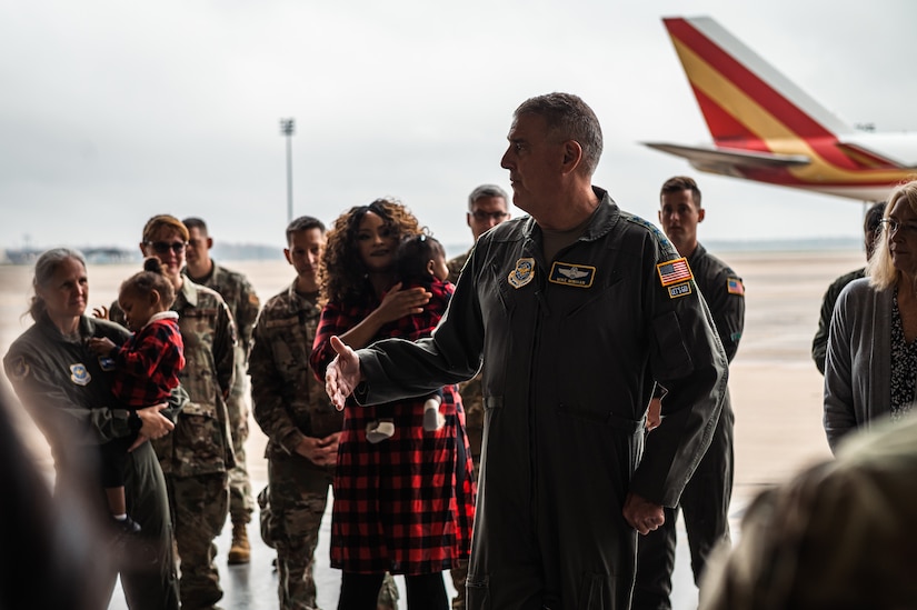 U.S. Air Force Gen. Mike Minihan, Air Mobility Command commander, gives a departing speech to star Airmen designated as star performers from the 305th Air Mobility Wing at Joint Base McGuire-Dix-Lakehurst, N.J., Nov. 1, 2022.