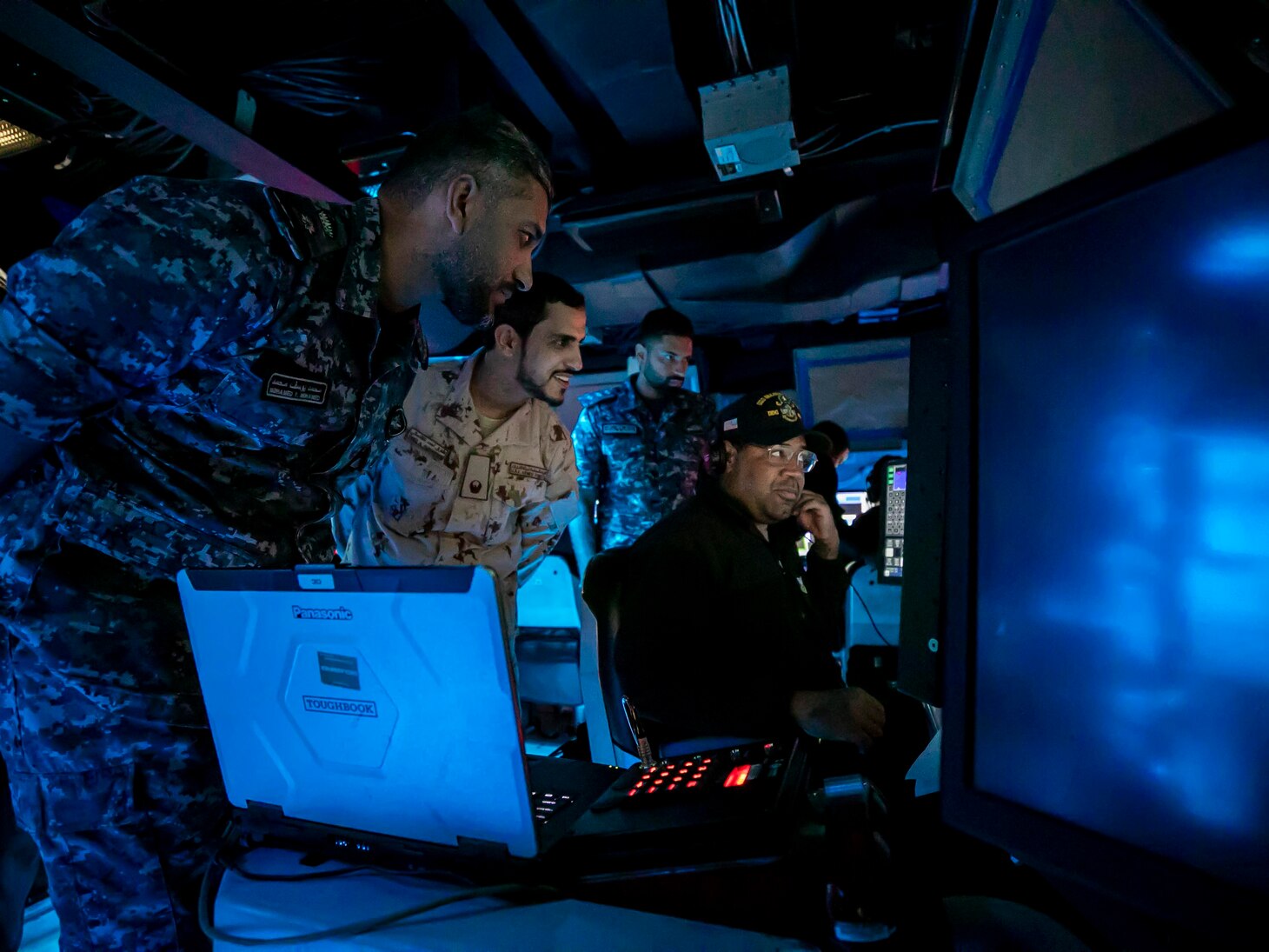 U.S., UK and Saudi Arabia Complete Naval Exercise in Arabian Gulf