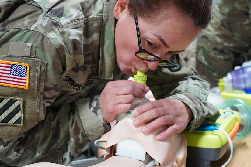 Soldiers learn nuances of basic life support