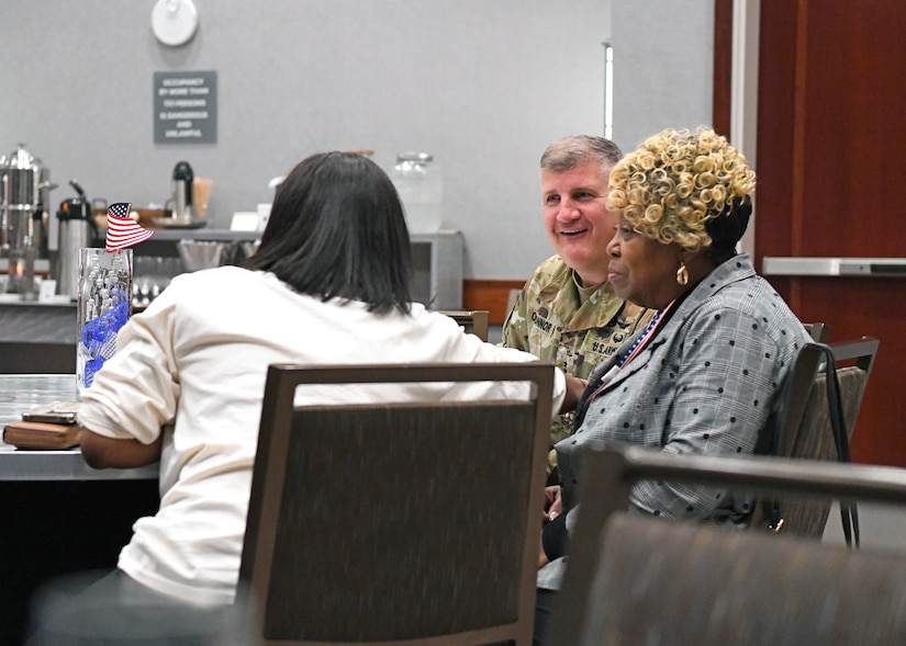 Maj. Gen. Tom O’Connor greets injured Soldiers during Heroes Week