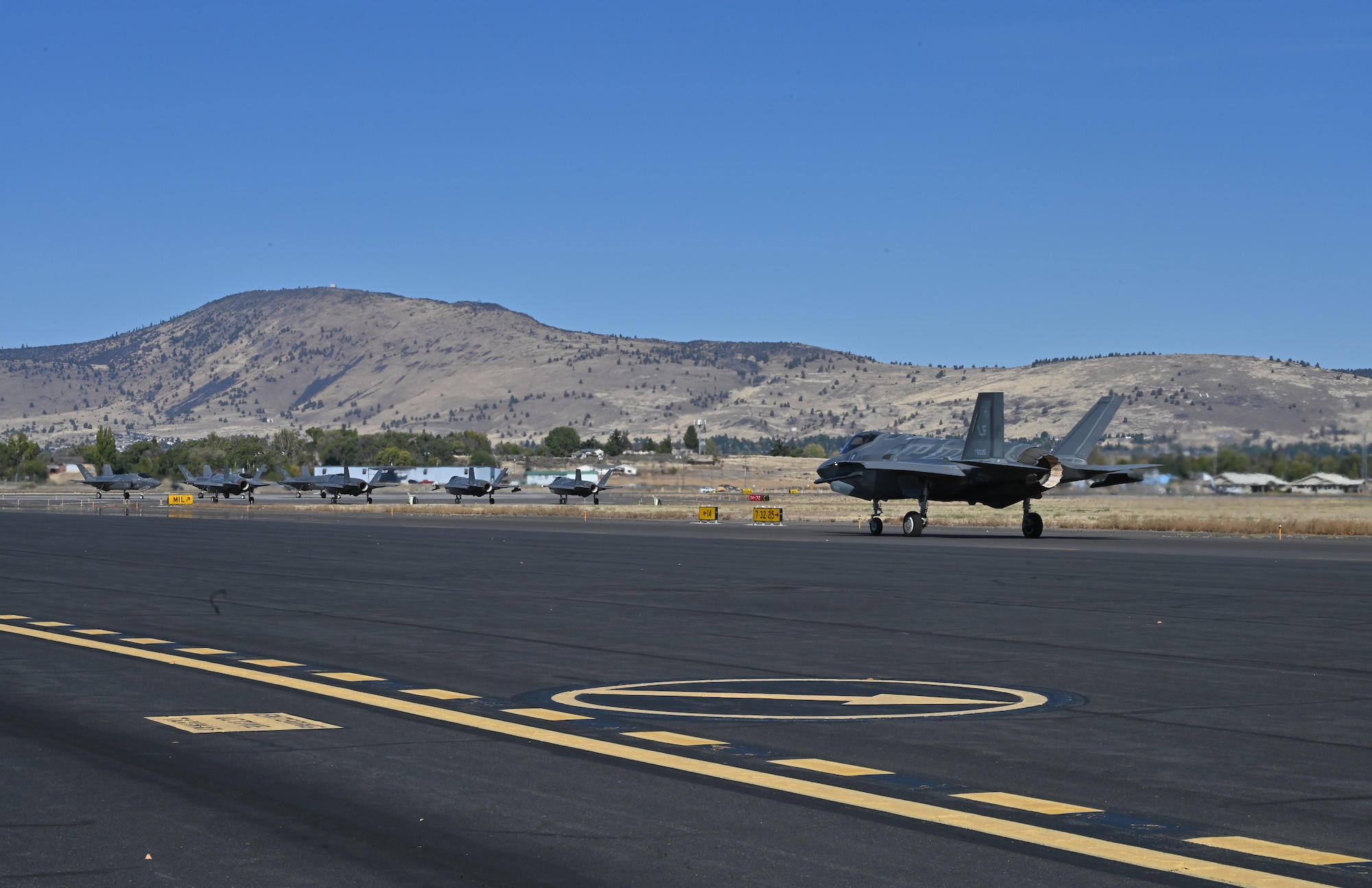 F-35 fighters put 173rd Fighter Wings ample range space to the testu003e Air National Guardu003e Article Display