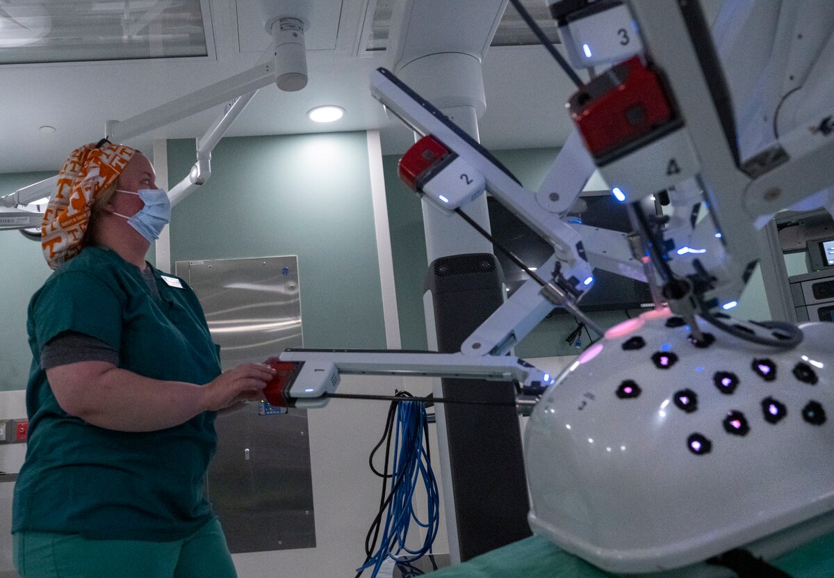 Surgical robotics lab top