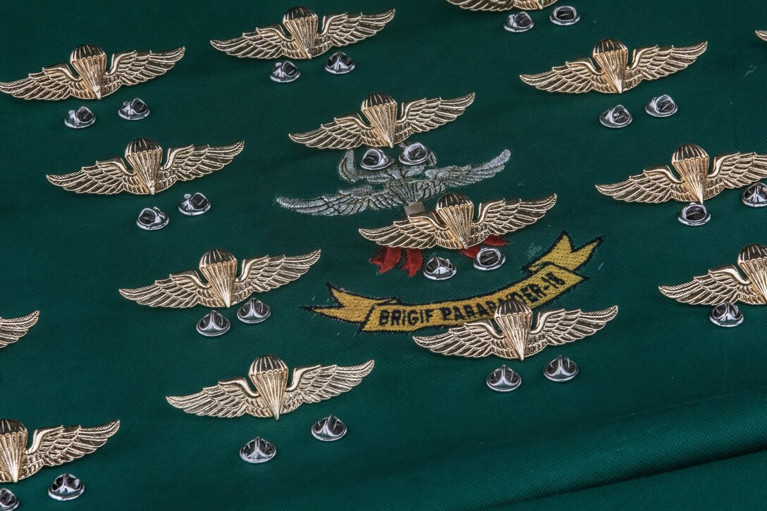U.S. Army, Tentara Nasional Indonesia, and Japan Ground Self-Defense Force paratroopers conduct trilateral airborne operations in support of Super Garuda Shield, Baturaja, Indonesia, on Aug. 3, 2022. Super Garuda Shield, a part of Operation Pathways and a longstanding annual, bilateral military exercise conducted between the U.S. military and Indonesia National Armed Forces, reinforces the U.S. commitments to our allies, and regional partners, joint readiness, and the interoperability to fight and win together. (U.S. Army photo by Sgt. Nicholle Salvatierra, 201st TPASE)