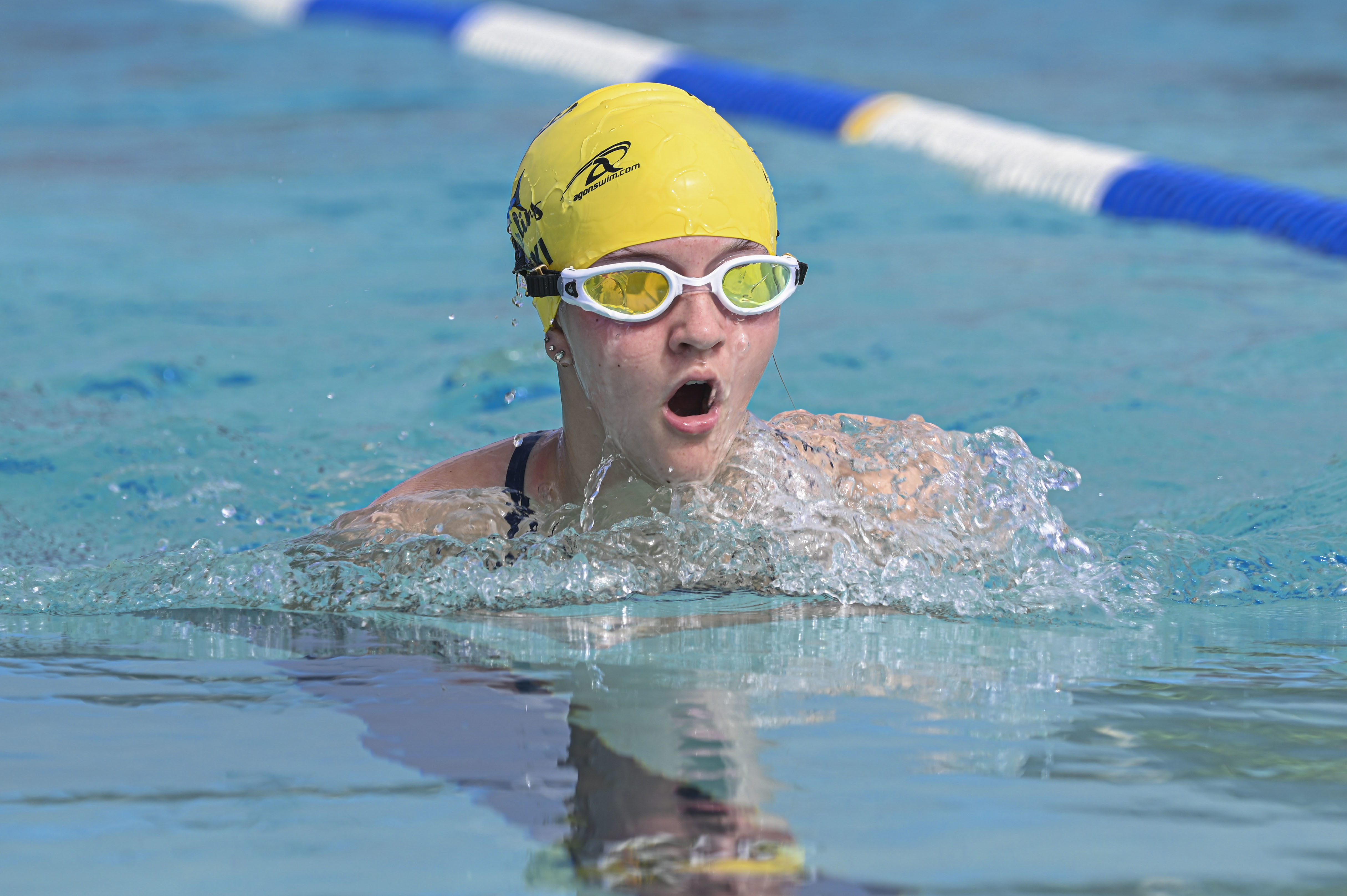 Local swim teams dive back into competition at Andersen AFB > Andersen