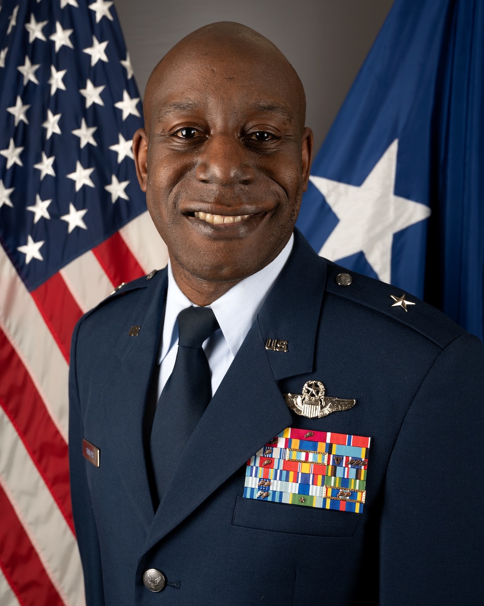 Official portrait of Brig. Gen. Travolis A. Simmons