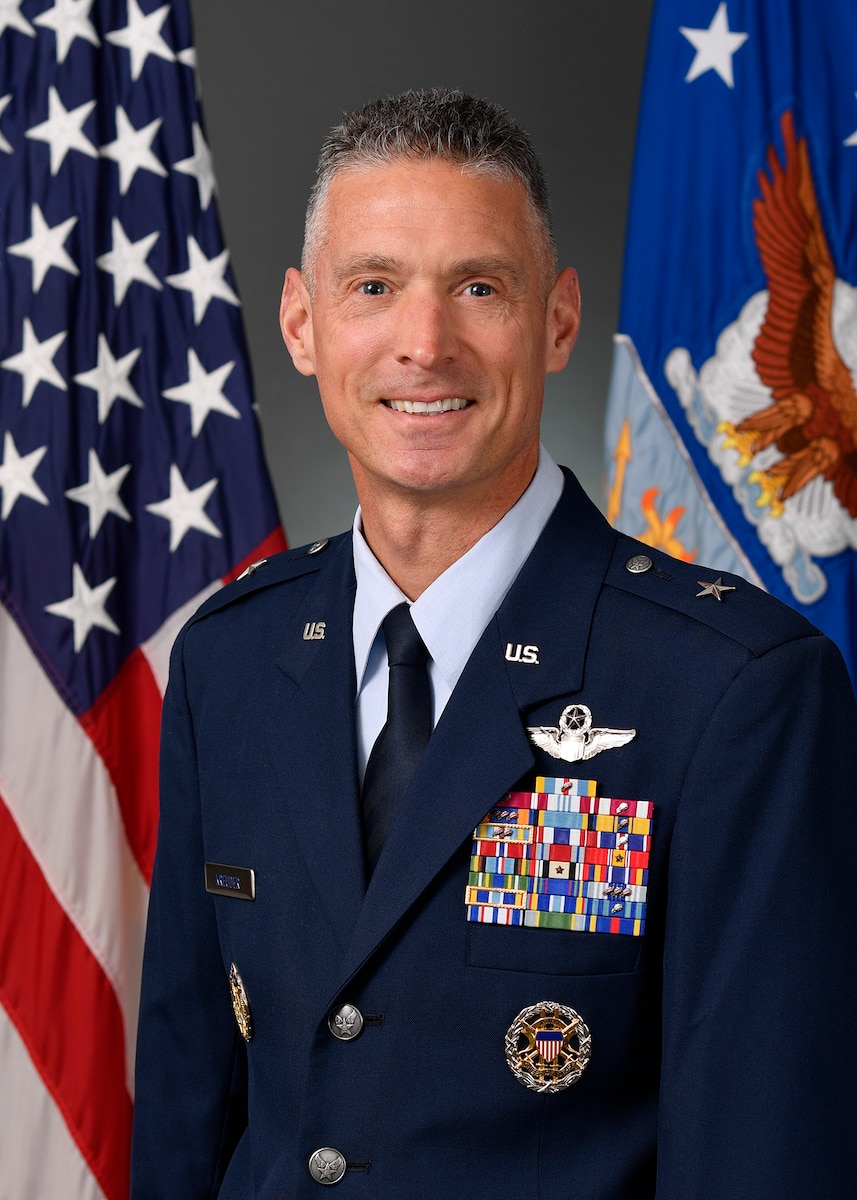 This is the official portrait of Brig. Gen. Gregory Kreuder.