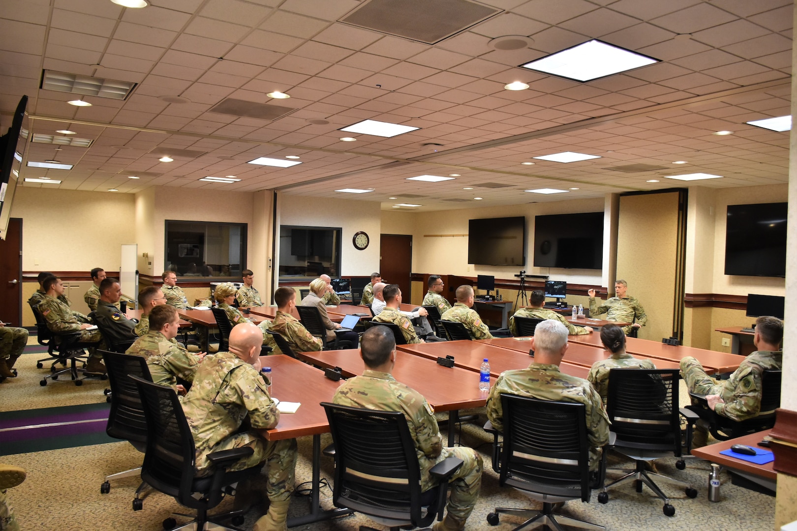 General Hokanson speaks to the JFSC small group.