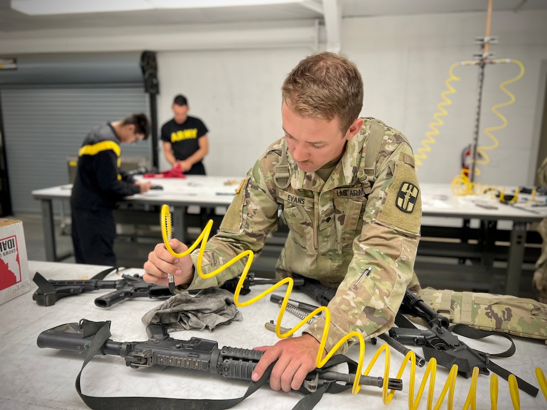 807th Medical Command (Deployment Support) Headquarter and Headquarters Company weapons qualification
