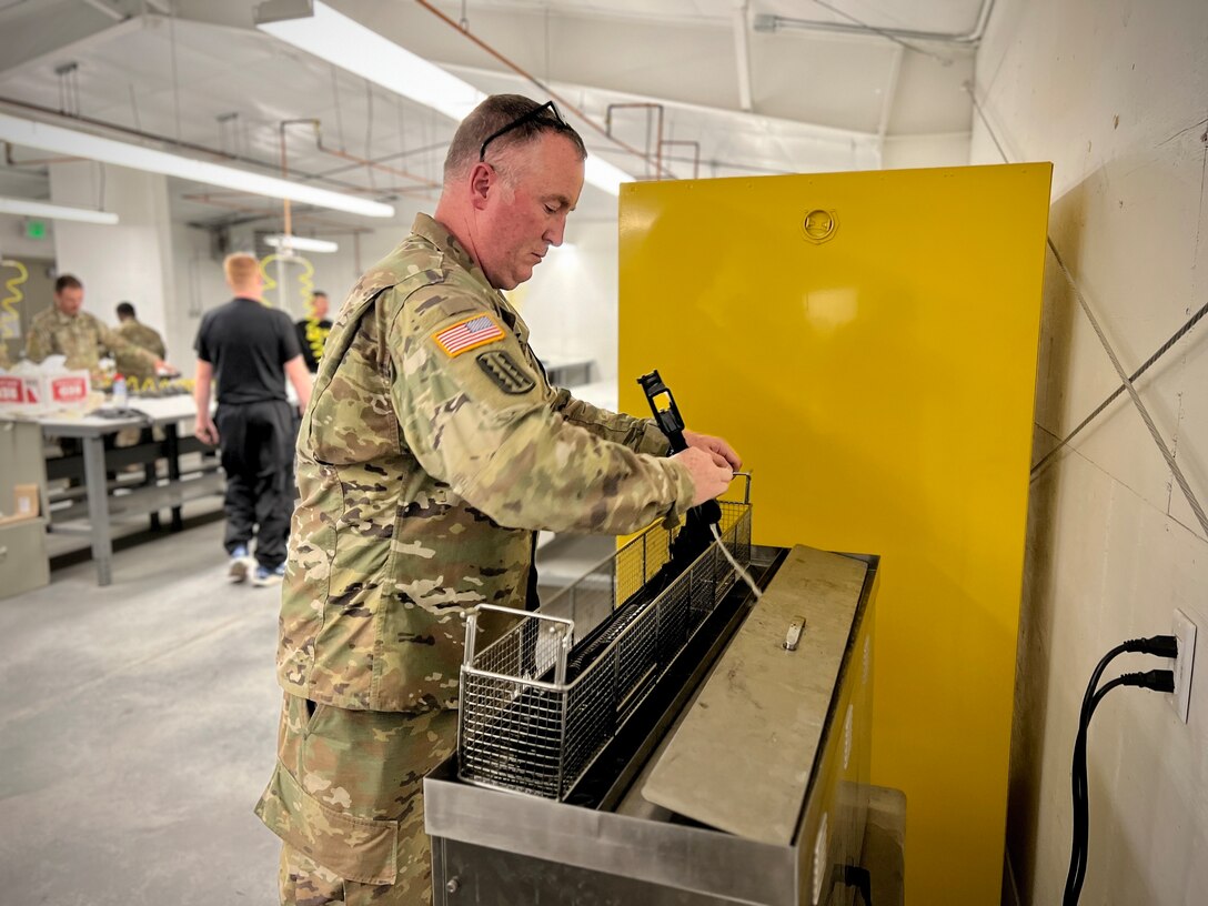 807th Medical Command (Deployment Support) Headquarter and Headquarters Company weapons qualification