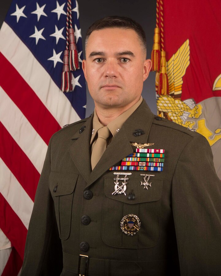 VMM-163 CO Photo