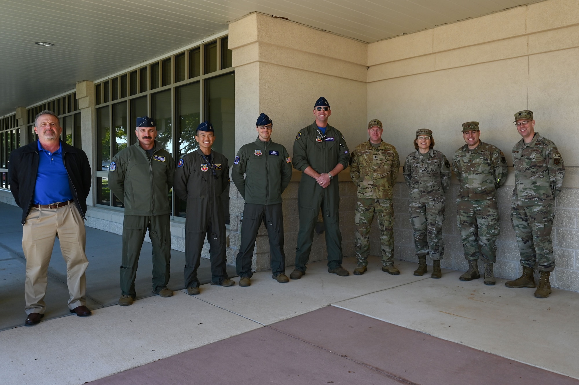 Leaders from the 350th Spectrum Warfare Wing (SWW) and U.S. Air Force Lt. Gen. Mary O’Brien, Deputy Chief of Staff for Intelligence, Surveillance, Reconnaissance and Cyber Effects Operations, pose for photo during her visit at Eglin Air Force Base, Fla., Nov. 18, 2022. The 350th SWW delivers adaptive and cutting-edge Electromagnetic Spectrum capabilities that provide the warfighter a tactical and strategic competitive advantage and freedom to attack, maneuver, and defend. (U.S. Air Force photo by Staff Sgt. Ericka A. Woolever)