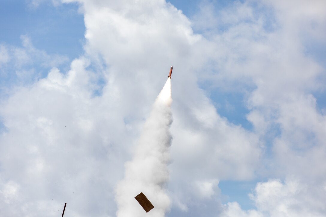 A PAC-2 Patriot interceptor missile is launched at a Kratos Defense Firejet cruise missile surrogate target during the Patriot live-fire exercise as part of Valiant Shield 22. Air defenders from Charlie Battery, 1-1 Air Defense Artillery Battalion successfully intercepted the target at approximately 10:00 a.m. local time. The target traveled out to sea on a southeast track, then executed a 180-degree turn and flew towards the airport from the southeast.