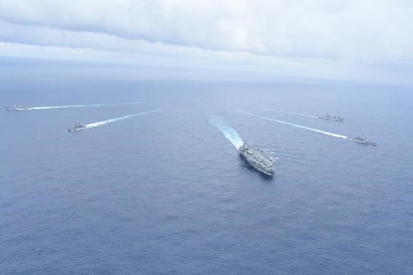 Ship formation breakaway