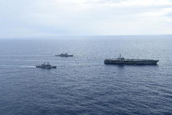 USS Ronald Reagan escorted by USN and JMSDF vessels