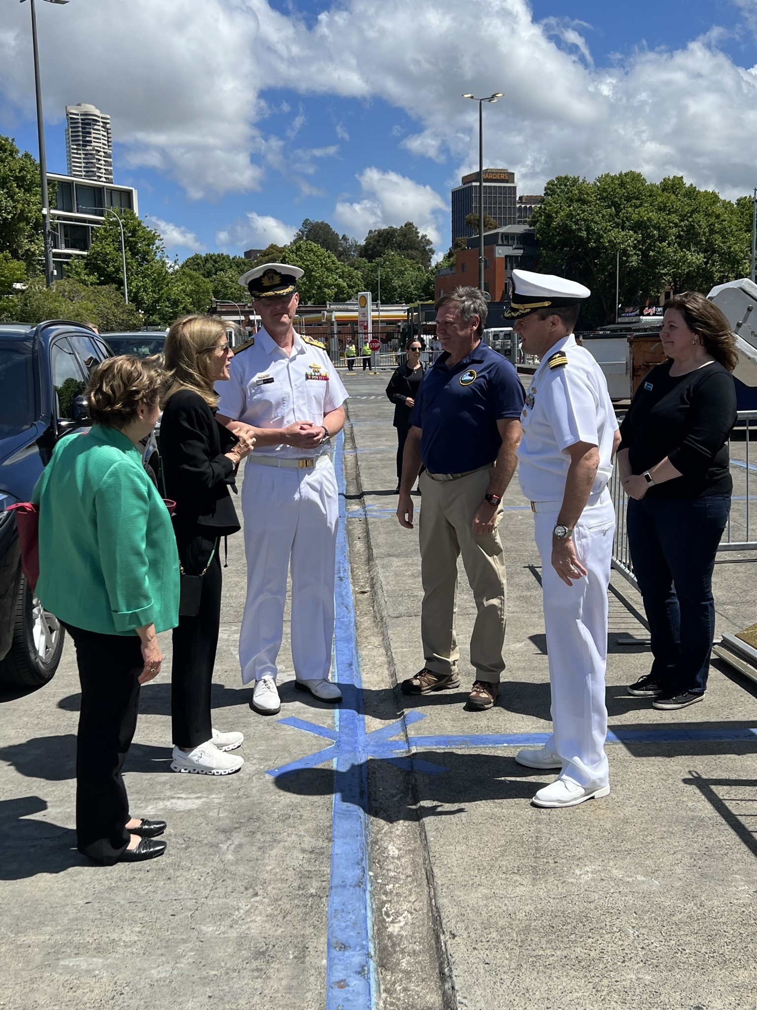 Pathfinder-class oceanographic survey ship USNS Mary Sears (T-AGS 65) hosted U.S. Ambassador Caroline Kennedy during the ship’s scheduled visit to Sydney, Australia, on Nov 8, 2022.
