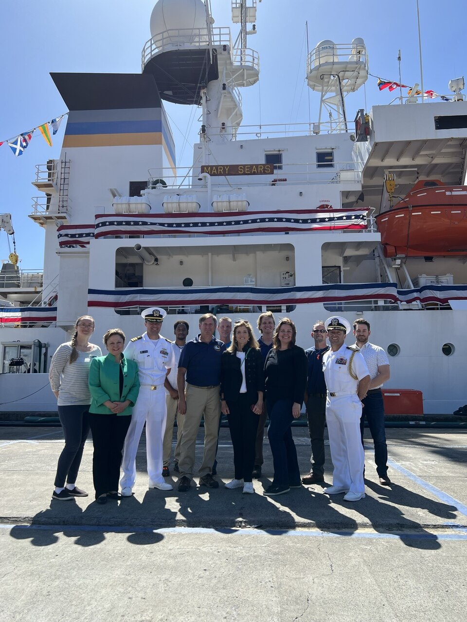 USNS Mary Sears Hosts U.S Ambassador to Australia > Naval Meteorology ...