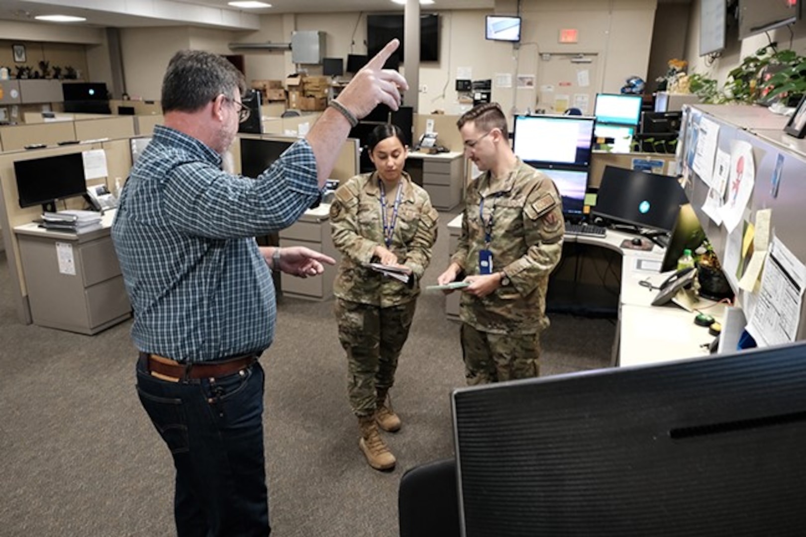 Soldiers maintain readiness playing video games, Article