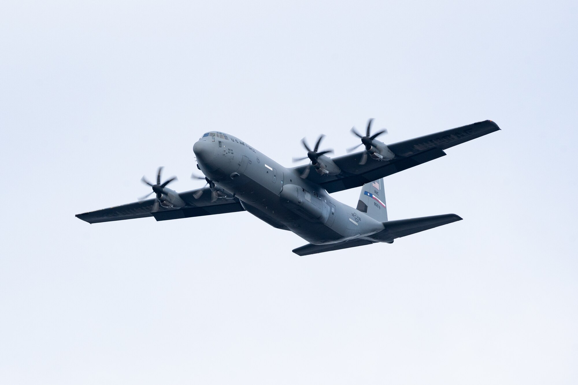 A U.S. Air Force C-130J Super Hercules assigned to the 317th Airlift Wing, Dyess Air Force Base, Texas, conducts cargo drop training during RED FLAG-Alaska 23-1, at Malemute Drop Zone on Joint Base Elmendorf-Richardson, Alaska, Oct. 19, 2022. RF-A 23-1 provides an opportunity for international engagement and training in an environment different from many unit’s home base. (U.S. Air Force photo by Airman 1st Class Julia Lebens)