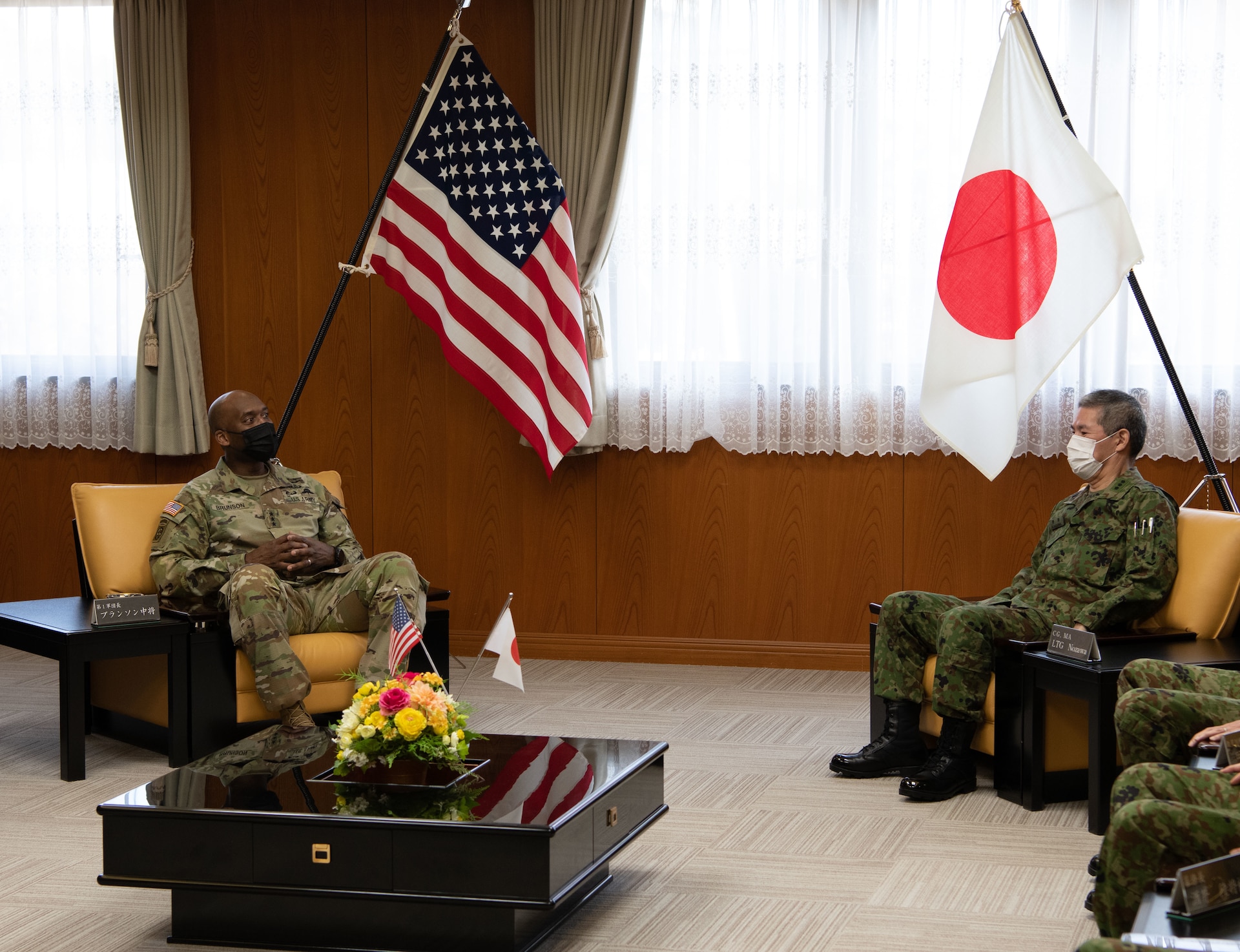 Lt. Gen. Xavier T. Brunson, I Corps commanding general, Maj. Gen. JB Vowell, U.S. Army Japan commanding general, and Col. Jeffrey A. VanAntwerp, 25th Infantry Division deputy commanding general for operations, joined Lt. Gen Shin Nozawa, 陸上自衛隊 Japan Ground Self-Defense Force Middle Army commander, and his deputy commanding generals for an office call at Camp Itami Dec. 5.

The generals discussed exercise Yama Sakura 81 followed by a camp tour and battlefield circulation through HICOM and EXCON, allowing the leaders to share ideas on the future of exercise evolution, new ways to innovate on operations and interoperability, and experimentation between their forces.

Yama Sakura 81 is the largest U.S.-Japan bilateral and joint command post exercise which enables participants to work as dedicated partners in support of the U.S.-Japan security alliance and for continued peace and stability in the Indo-Pacific. This year’s exercise commemorates the 40th anniversary of Yama Sakura. (

U.S. Navy photos by Mass Communications Specialist 3rd Class Donovan Zeanah/RELEASED)