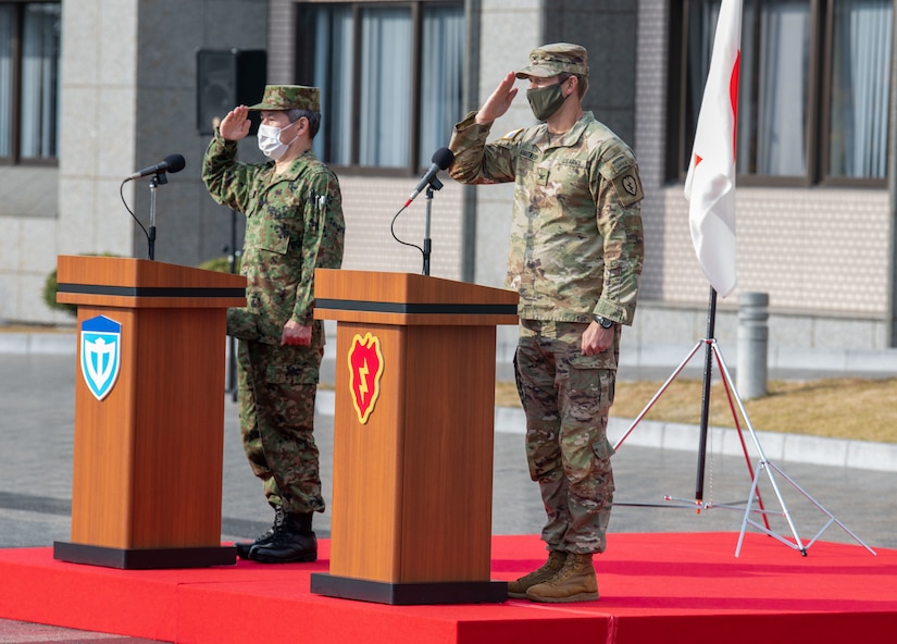 Members of the 陸上自衛隊 中部方面隊 along with Soldiers from 25th Infantry Division participated in the Yama Sakura 81 closing ceremony at Camp Itami Dec. 12.

This ends the successful 40th iteration of the exercise, and closing remarks were given by Lt. Gen. Shin Nozawa, 陸上自衛隊 Japan Ground Self-Defense Force Middle Army commander, and Col Jeffrey A. VanAntwerp, 25th Infantry Division deputy commander for operations. 

Also in attendance was Maj. Gen. JB Vowell, U.S. Army Japan commanding general. Following the remarks by Nozawa and VanAntwerp, an award ceremony and group photo were held.

Yama Sakura 81 is the largest U.S.-Japan bilateral and joint command post exercise which enables participants to work as dedicated partners in support of the U.S.-Japan security alliance and for continued peace and stability in the Indo-Pacific. This year's exercise commemorates the 40th anniversary of Yama Sakura.

U.S. Navy photos by Mass Communications Specialist 3rd Class Donovan Zeanah