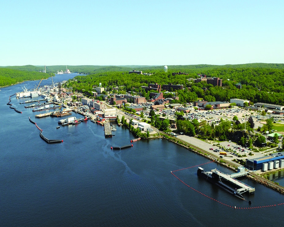 NAVY UNIFORM SHIFT - Naval Submarine Base New London