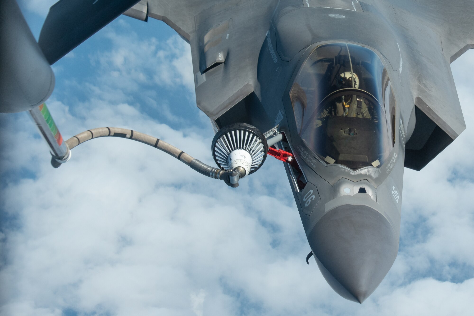 Jet receives fuel