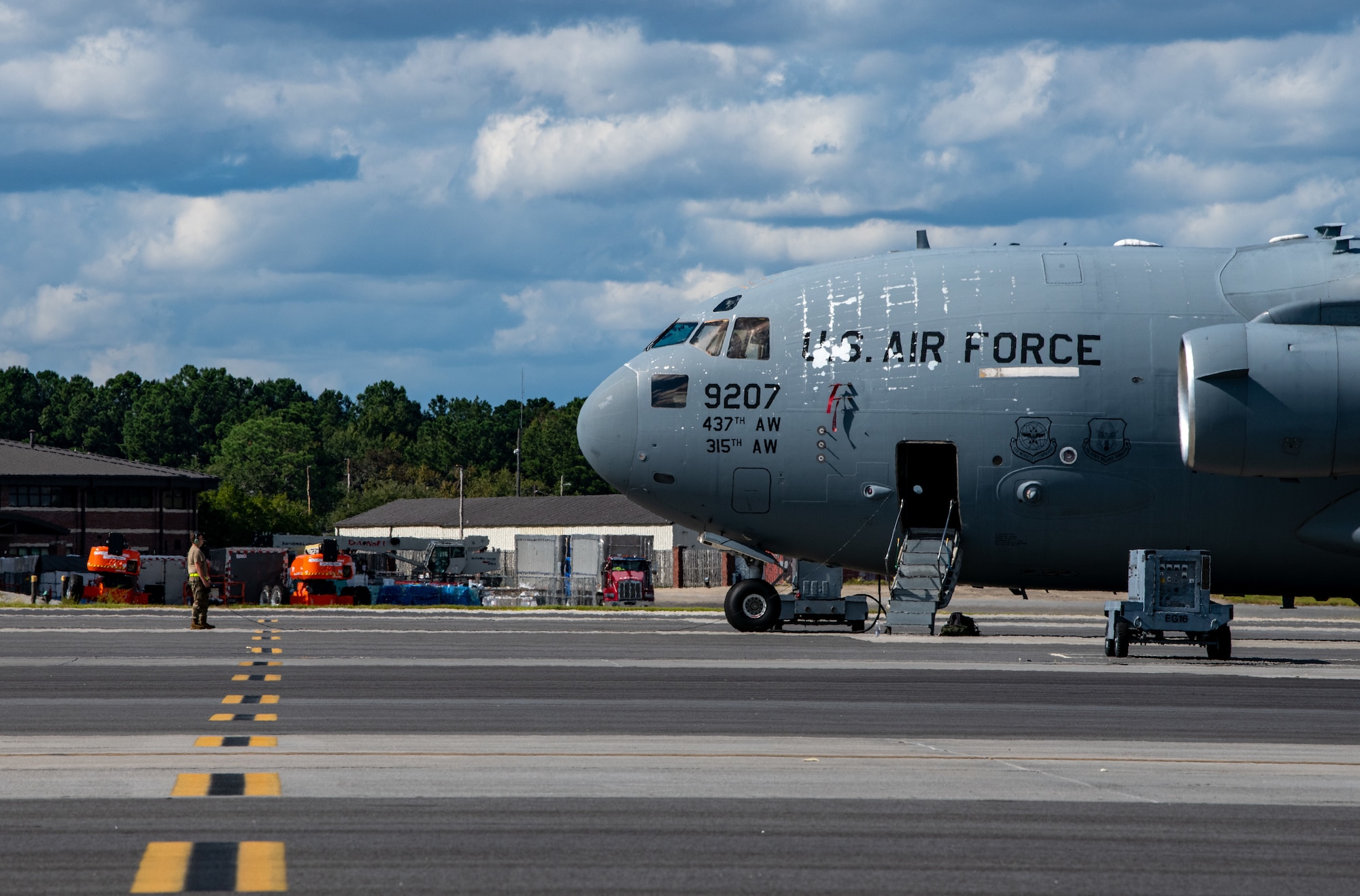 Airman recovers a C-17 Globemaster III.