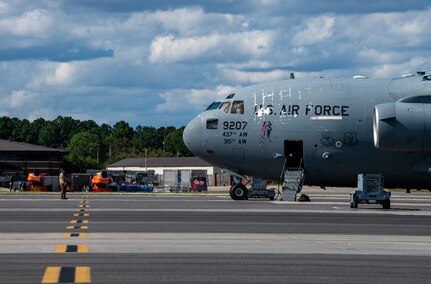 Airman recovers a C-17 Globemaster III.